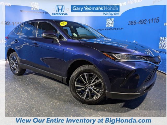 Used 2021 Toyota Venza LE AWD/4WD image 4