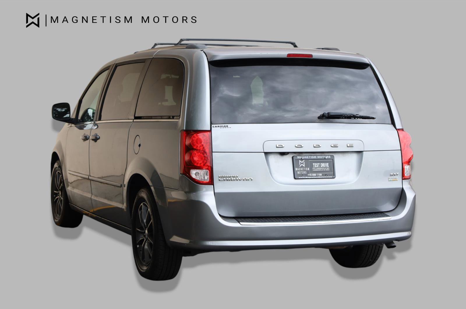 Used 2017 Dodge Grand Caravan SXT FWD image 9