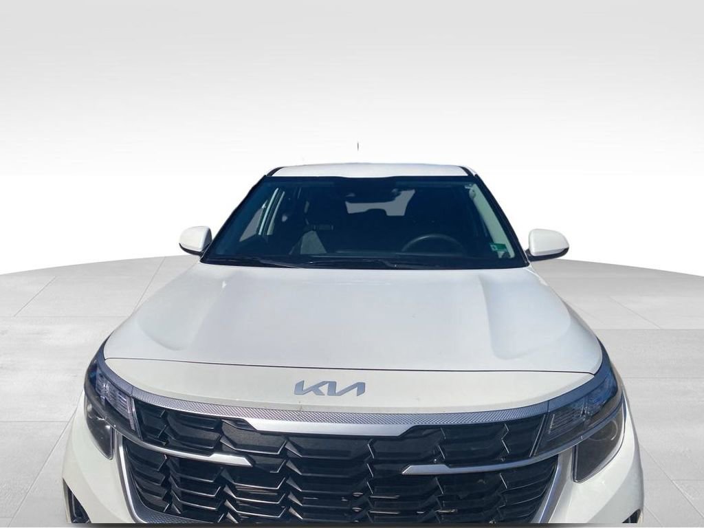 Certified 2024 Kia Seltos LX image 12