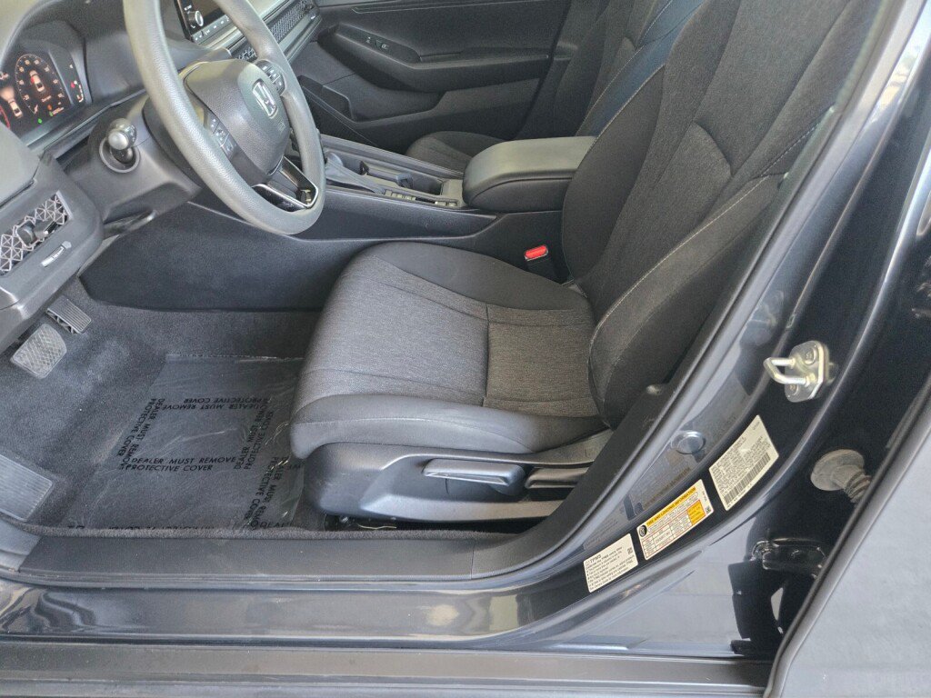 Certified 2023 Honda Accord LX image 21