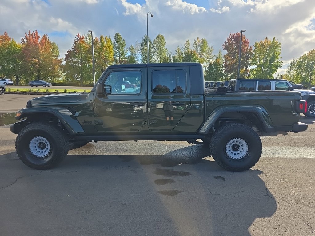 Used 2021 Jeep Gladiator Sport AWD/4WD image 2