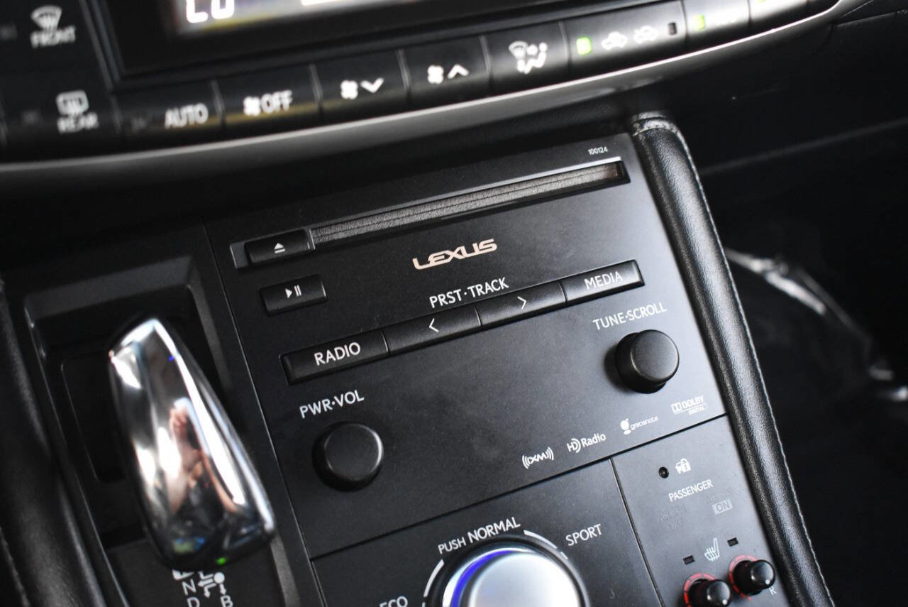 Used 2013 Lexus CT 200h image 29