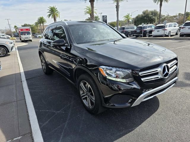 Used 2019 Mercedes-Benz GLC 300 4MATIC image 4