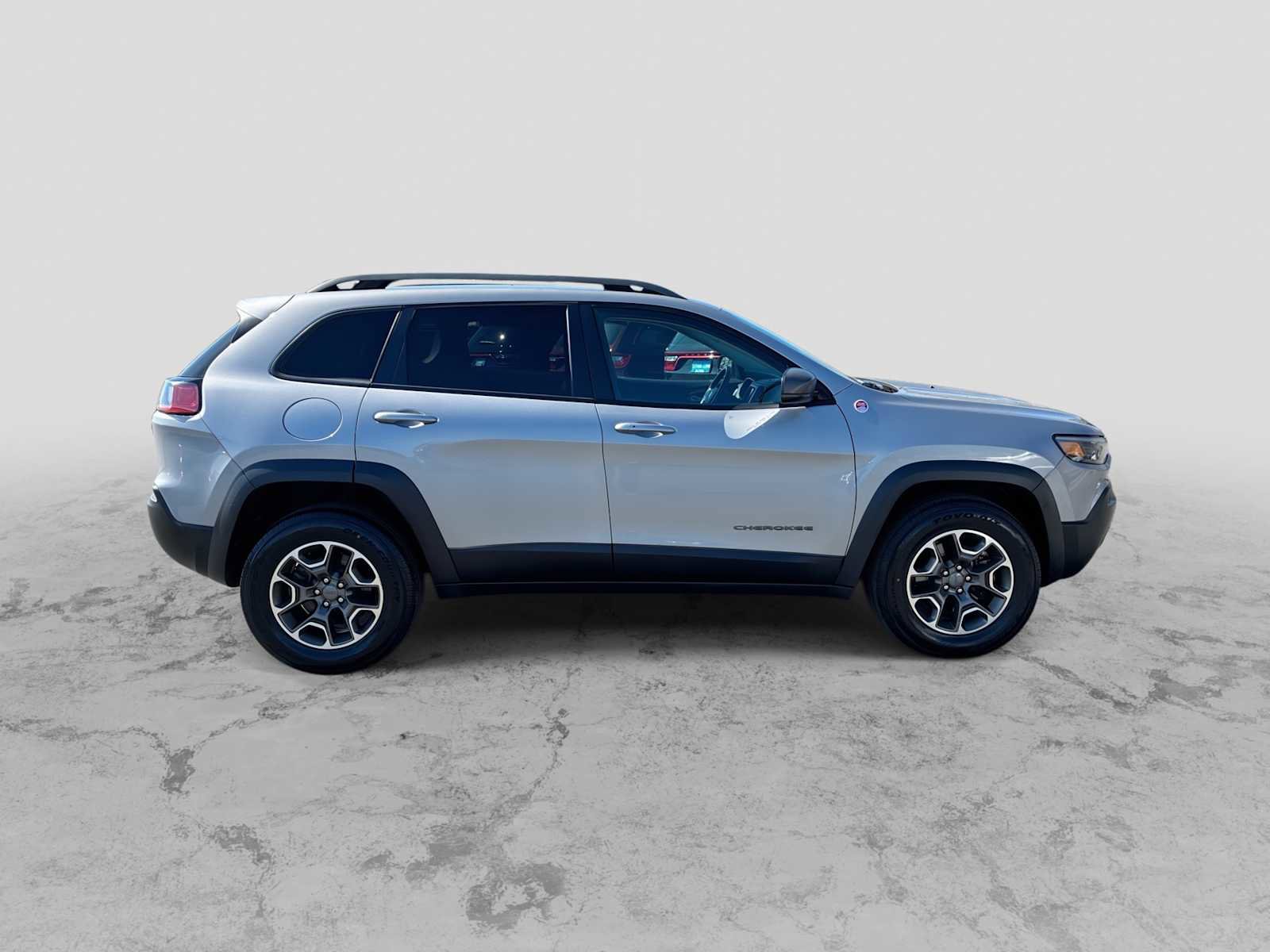 Certified 2020 Jeep Cherokee Trailhawk image 9