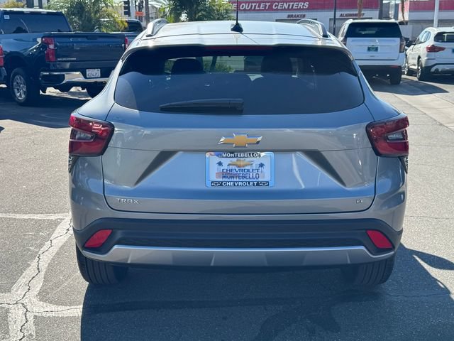 New 2026 Chevrolet Trax LT FWD image 4