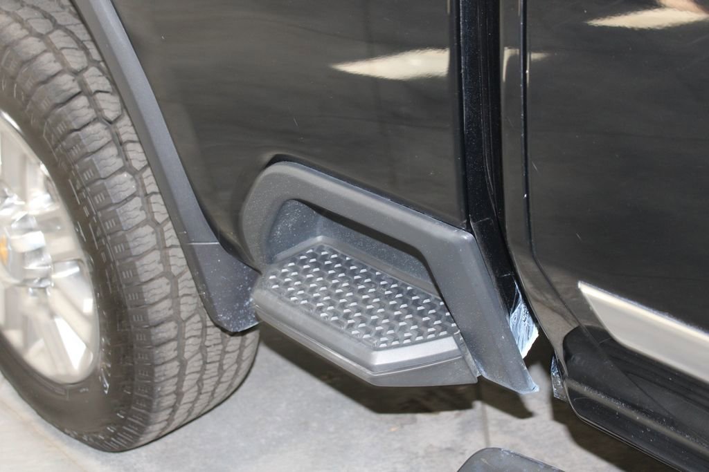 Used 2024 Chevrolet Silverado 2500 High Country image 13