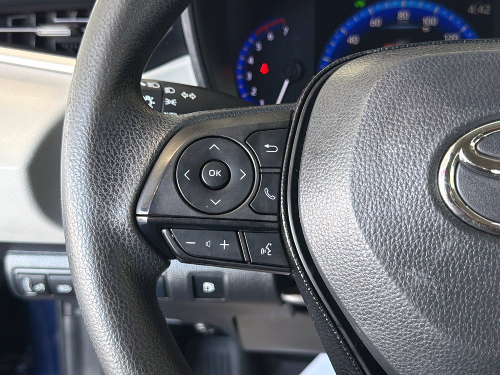 Certified 2021 Toyota Corolla LE FWD image 24