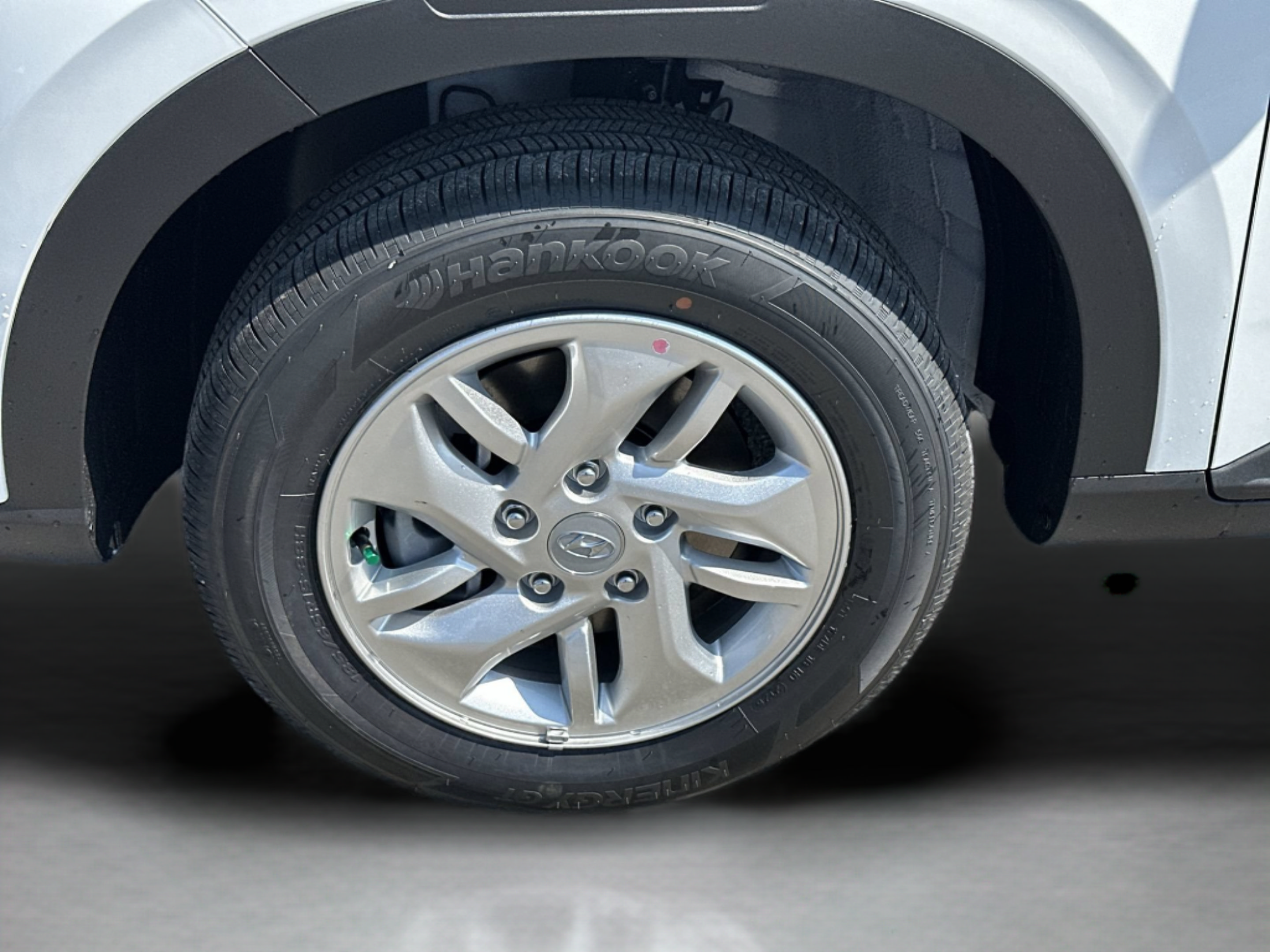 New 2026 Hyundai Venue SE FWD image 19
