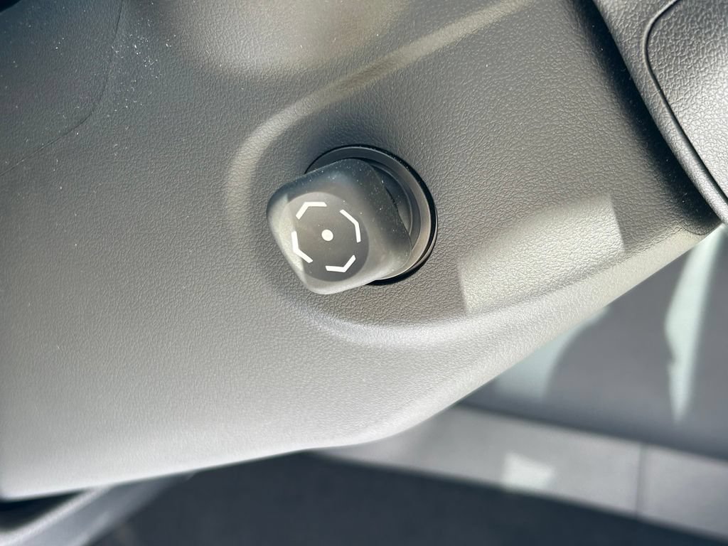 Used 2023 Lexus IS 500 RWD image 26