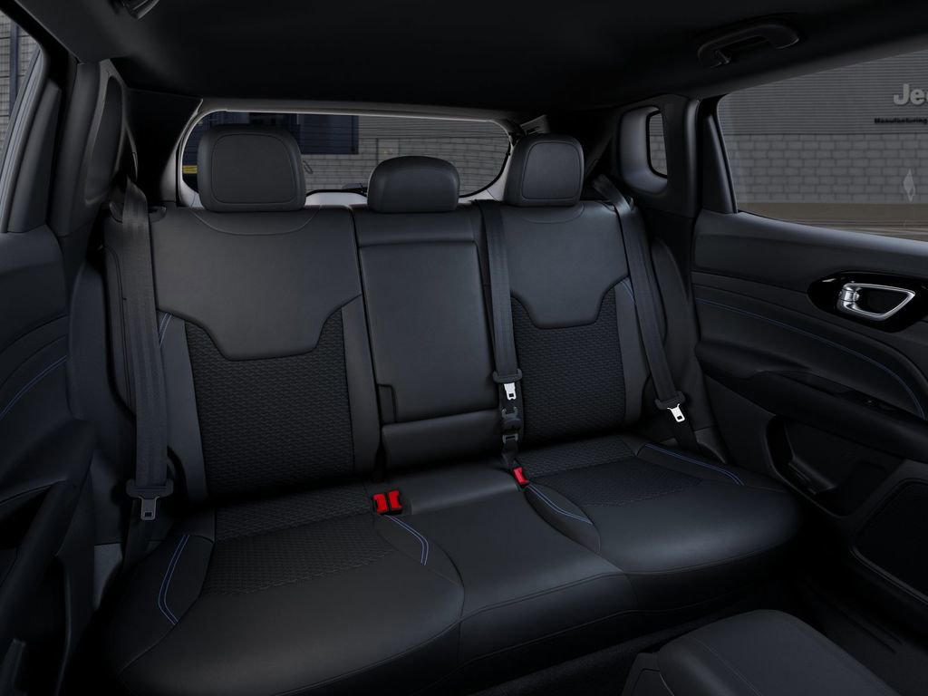 New 2026 Jeep Compass Latitude AWD/4WD image 5