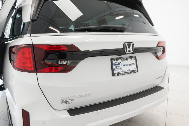 New 2027 Honda Odyssey Touring image 11
