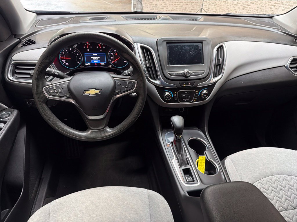 Used 2023 Chevrolet Equinox LS w/ LS Convenience Package FWD image 16