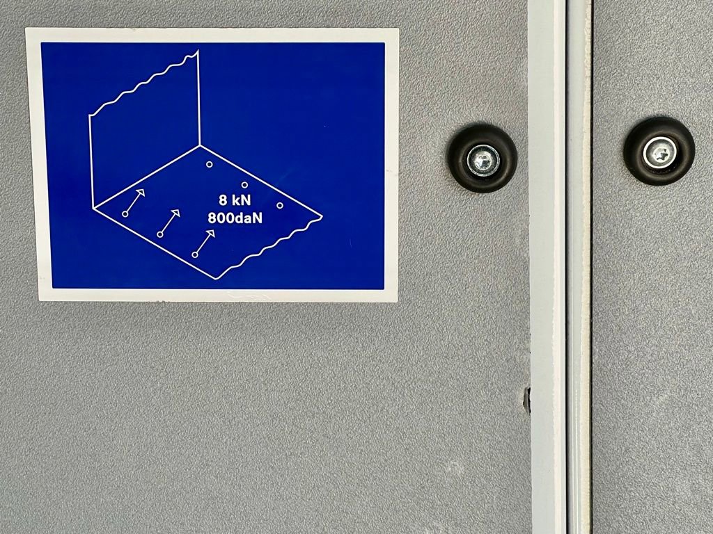 Used 2025 Mercedes-Benz Sprinter 2500 image 19