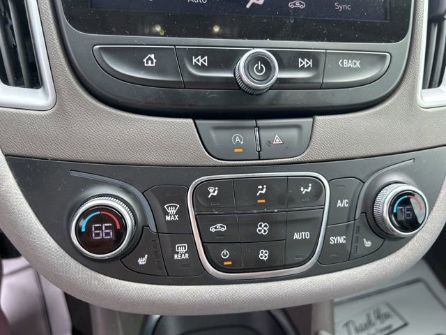 Used 2024 Chevrolet Malibu LT image 25