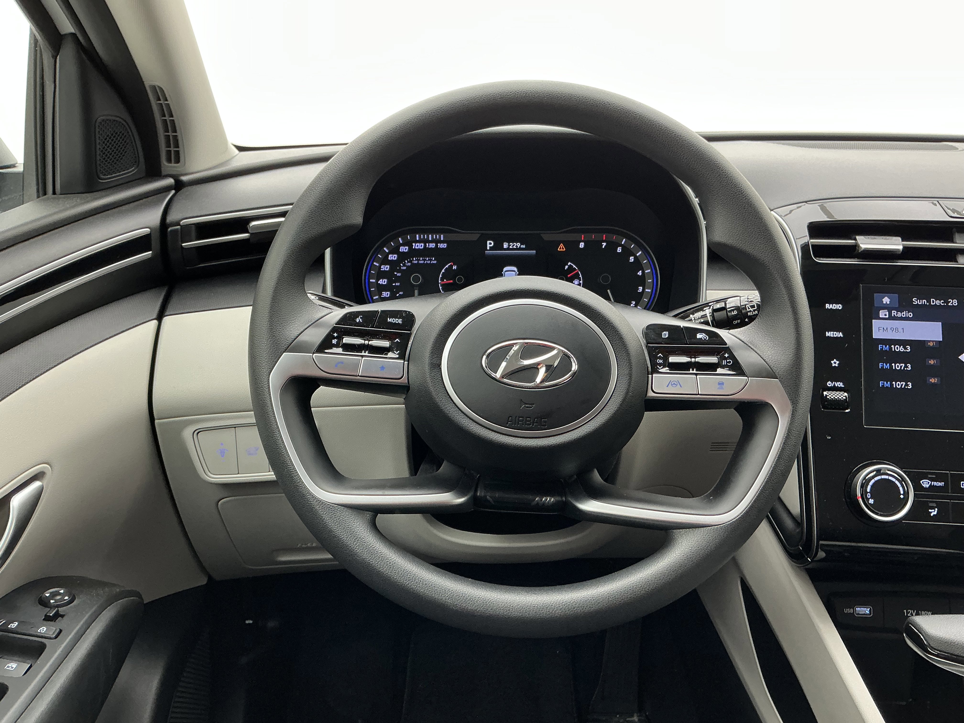 Used 2023 Hyundai Tucson SEL image 21