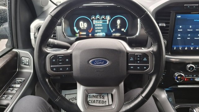 Used 2021 Ford F150 Lariat image 3