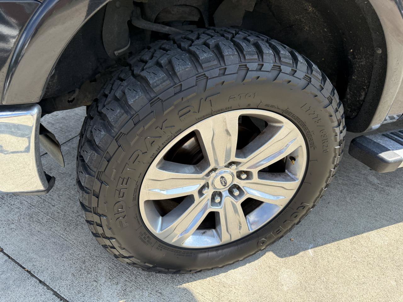 Used 2013 Ford F150 Lariat w/ Luxury Equipment Group AWD/4WD image 9