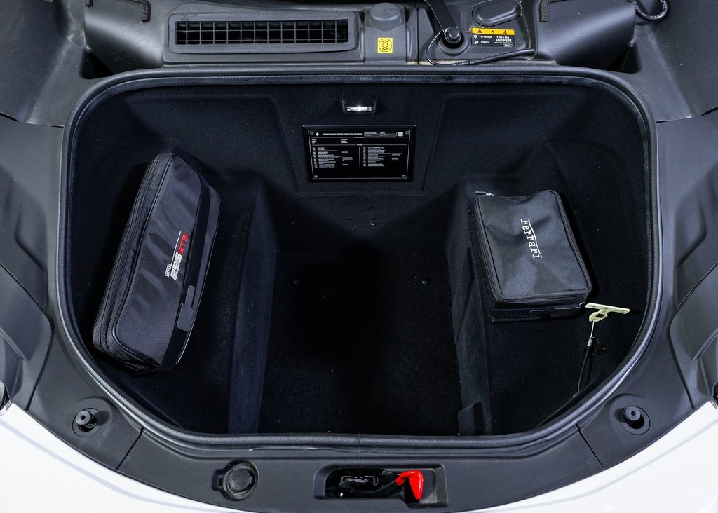 Certified 2025 Ferrari 296 GTS image 28