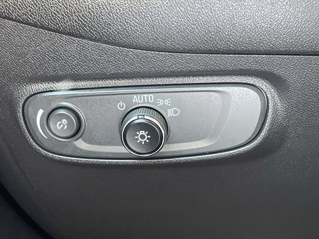 Used 2022 Chevrolet Equinox LT AWD/4WD image 27