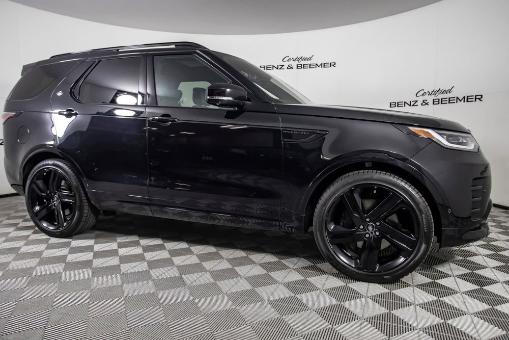Used 2023 Land Rover Discovery HSE R-Dynamic AWD/4WD image 2
