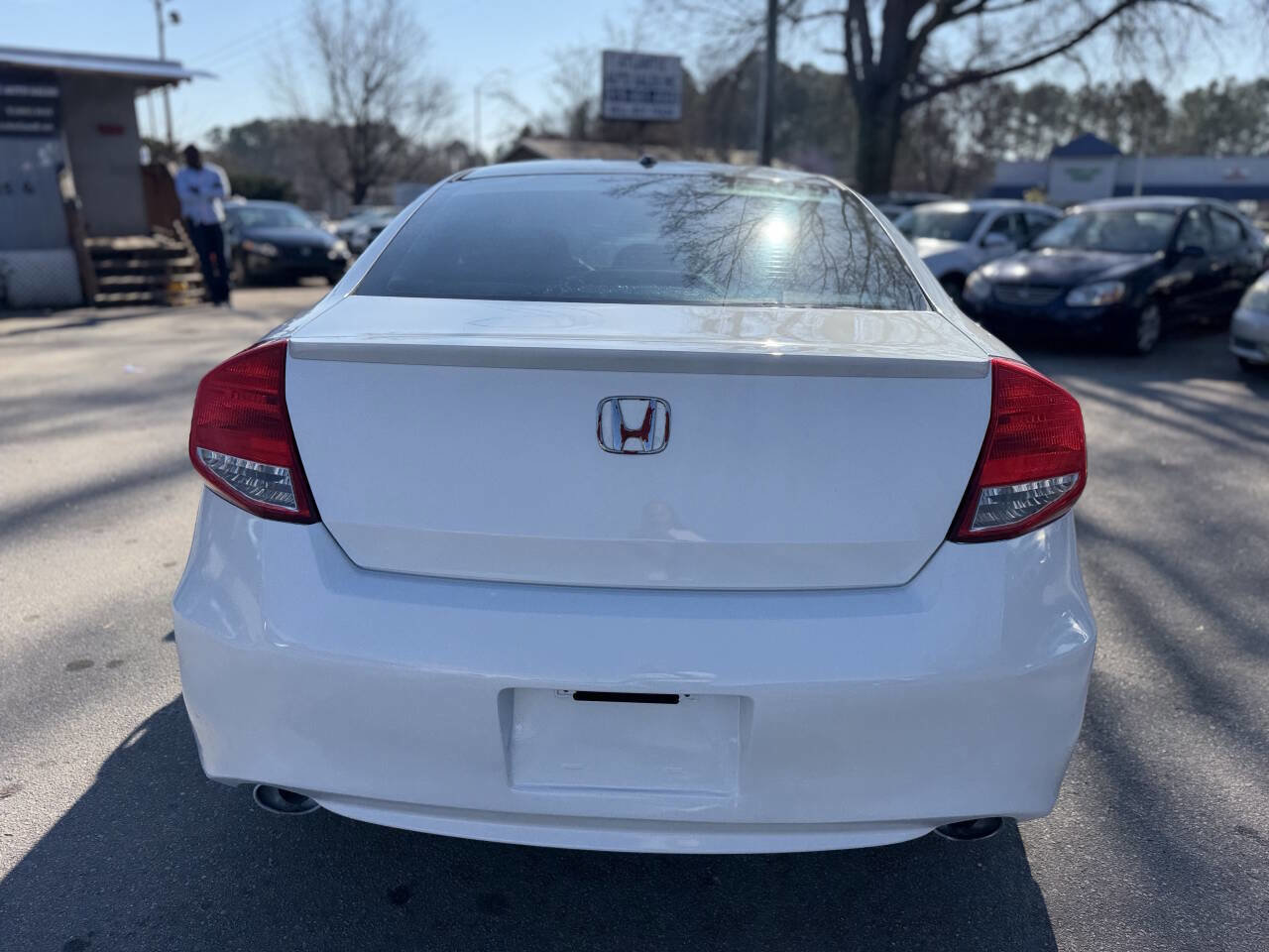 Used 2011 Honda Accord EX-L image 6