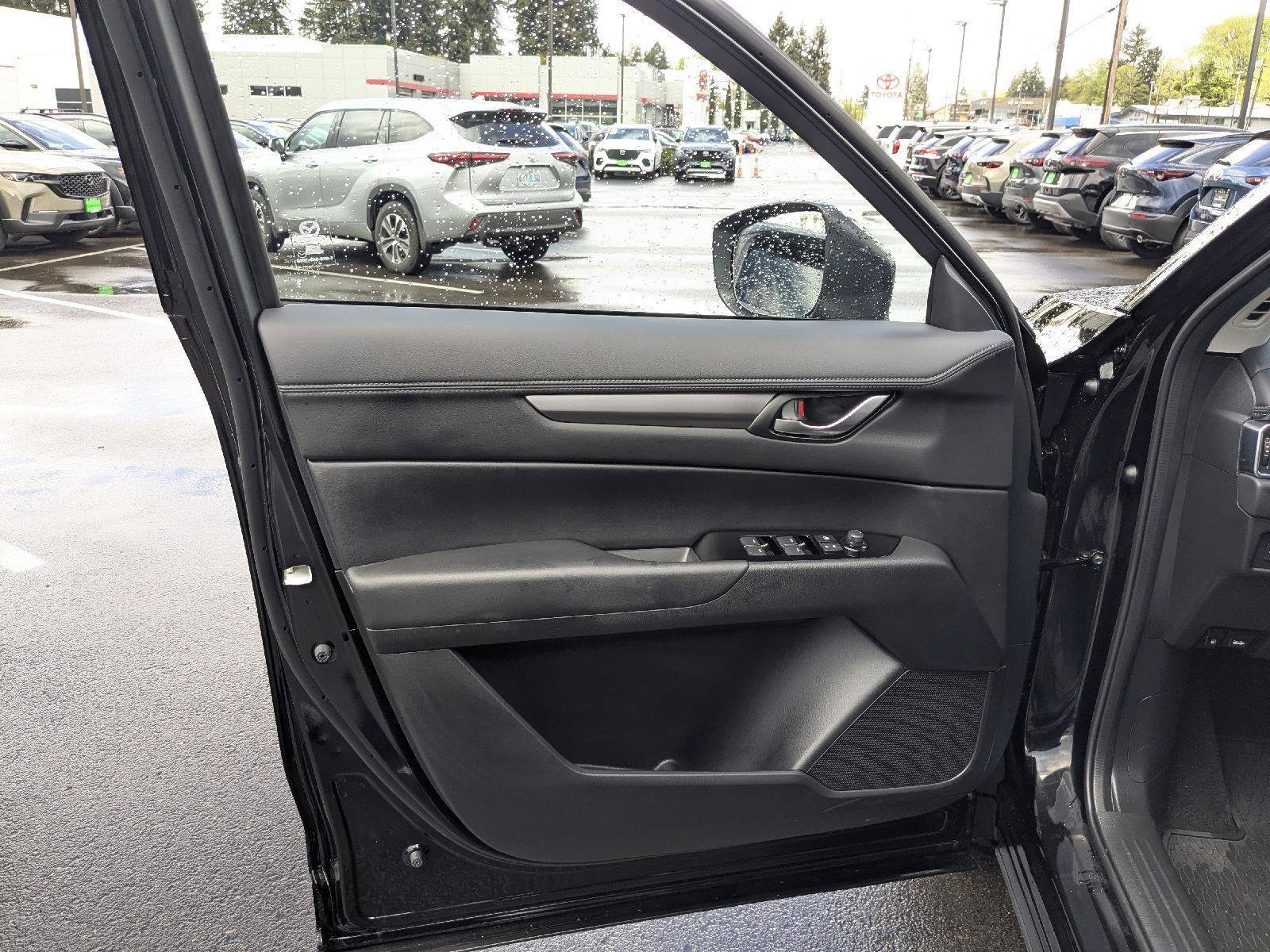 Used 2025 MAZDA CX-5 AWD 2.5 S w/ Preferred Package image 16