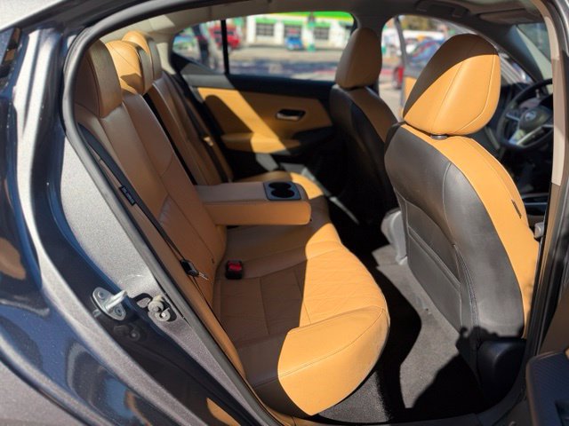 Used 2021 Nissan Sentra SV w/ SV Premium Package FWD image 27