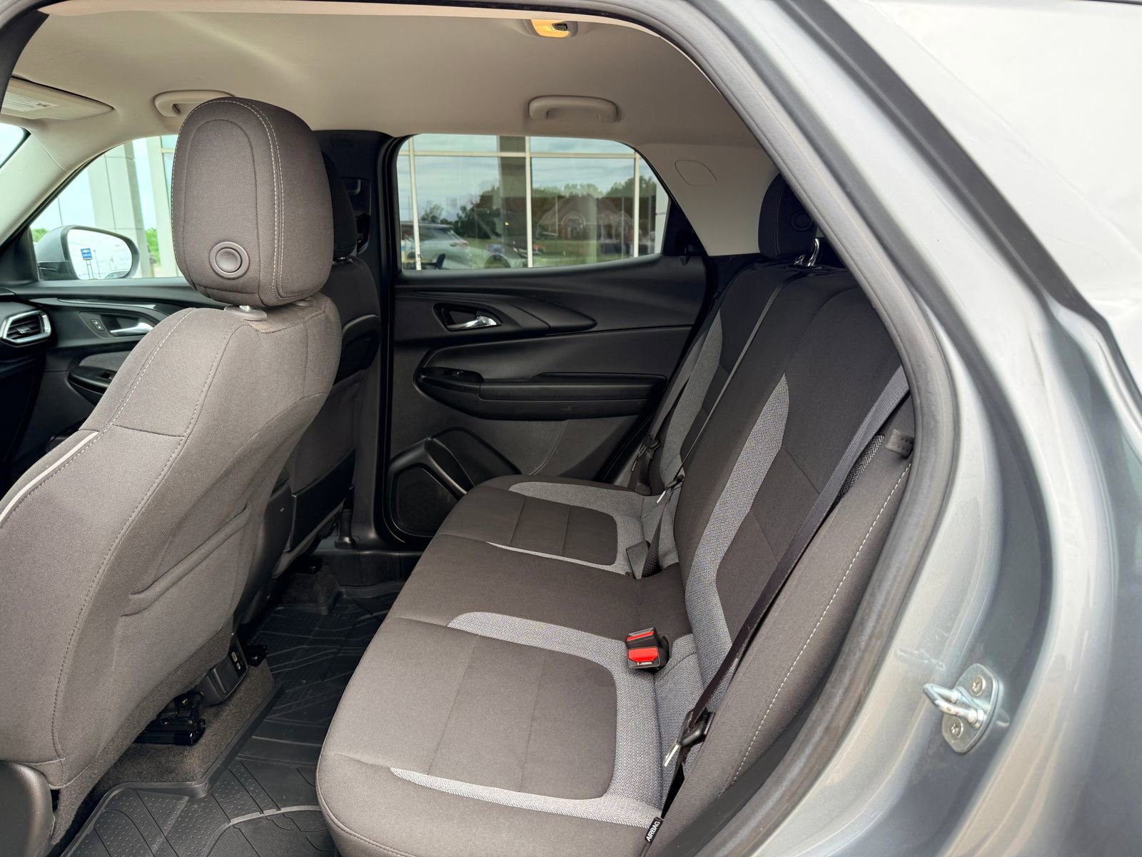 Used 2023 Chevrolet TrailBlazer LT w/ Convenience Package FWD image 13