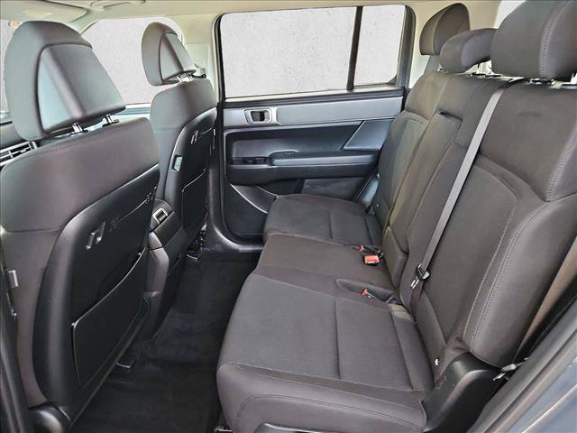 Used 2026 Hyundai Santa Fe SE FWD image 15