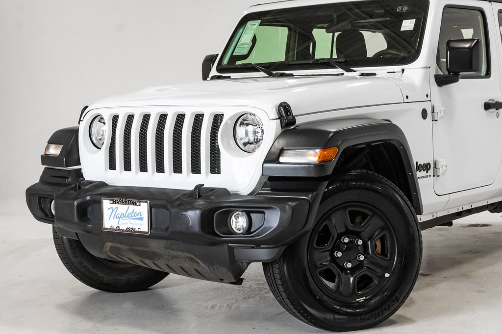 Used 2023 Jeep Wrangler Unlimited Sport AWD/4WD image 2