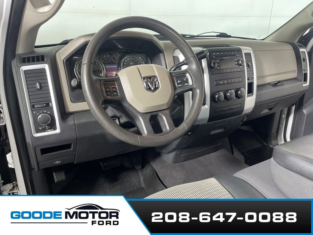 Used 2012 RAM 1500 Classic SLT AWD/4WD image 9