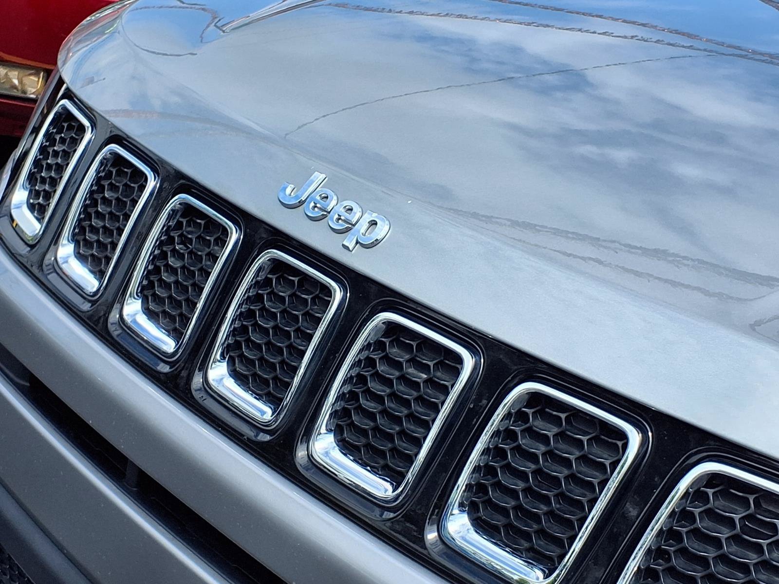 Used 2019 Jeep Compass Limited AWD/4WD image 29
