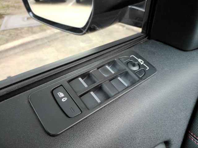 Used 2023 Land Rover Discovery Sport S R-Dynamic AWD/4WD image 37