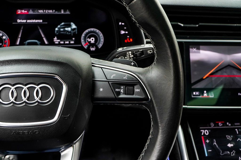 Used 2023 Audi Q8 Prestige image 32