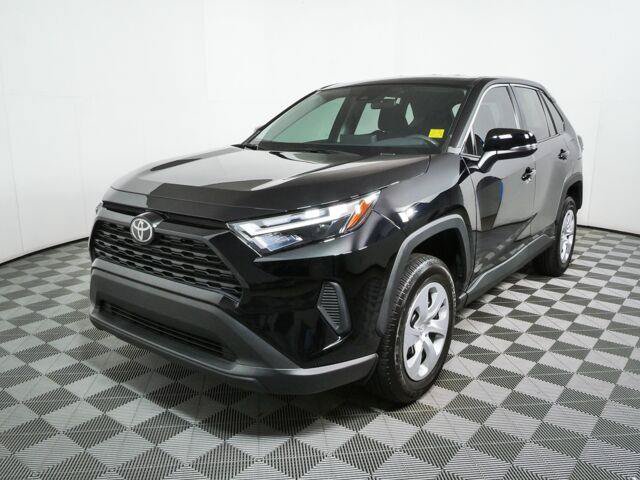 Used 2025 Toyota RAV4 LE FWD image 29