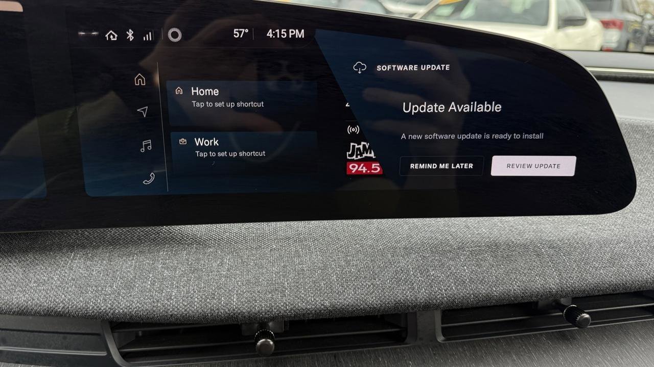 Used 2024 Lucid Air Touring image 48