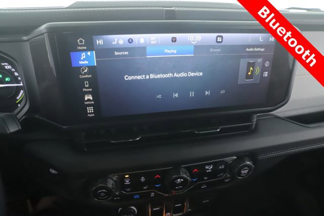 Used 2025 Jeep Wrangler Unlimited Sahara image 5