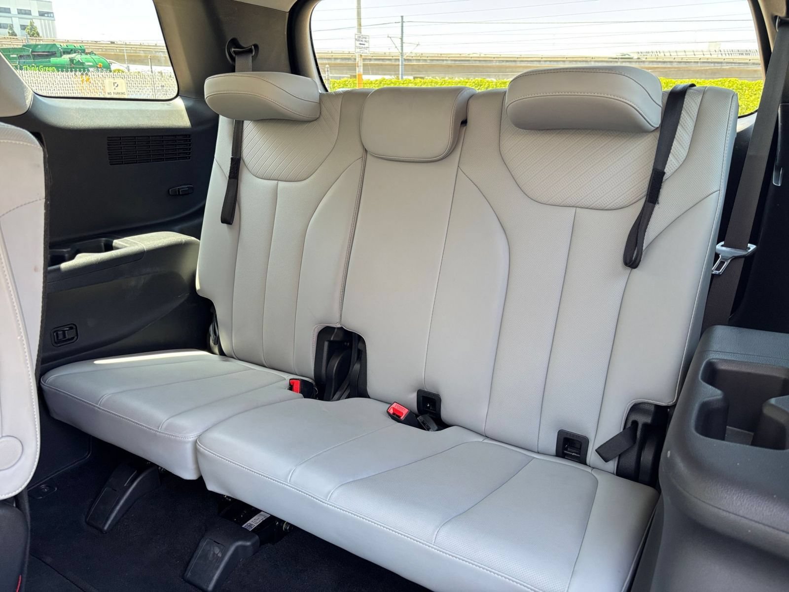 Used 2025 Hyundai Palisade SEL AWD/4WD image 32