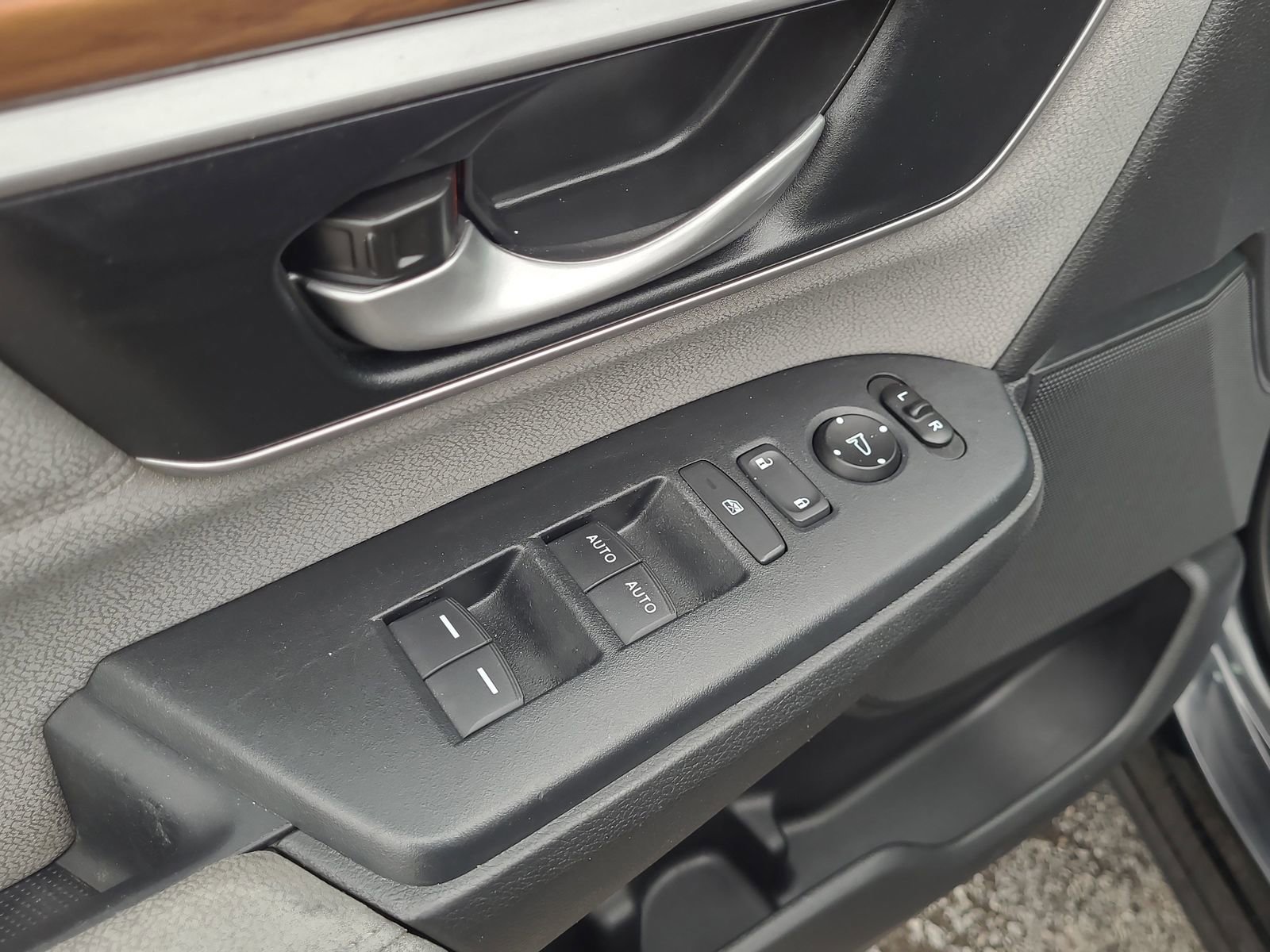 Used 2020 Honda CR-V EX image 22