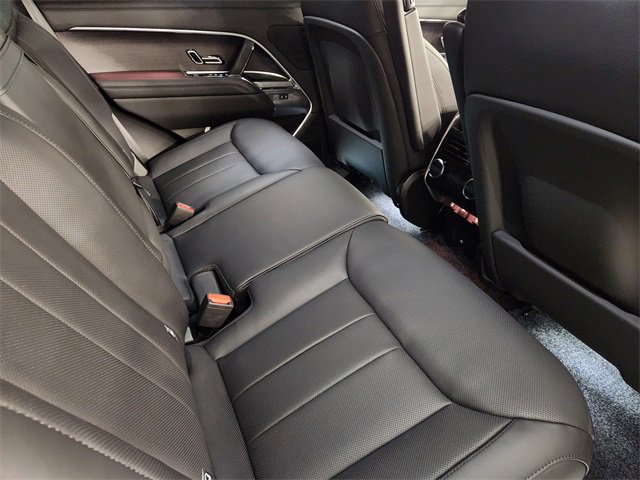 New 2026 Land Rover Range Rover SE image 30
