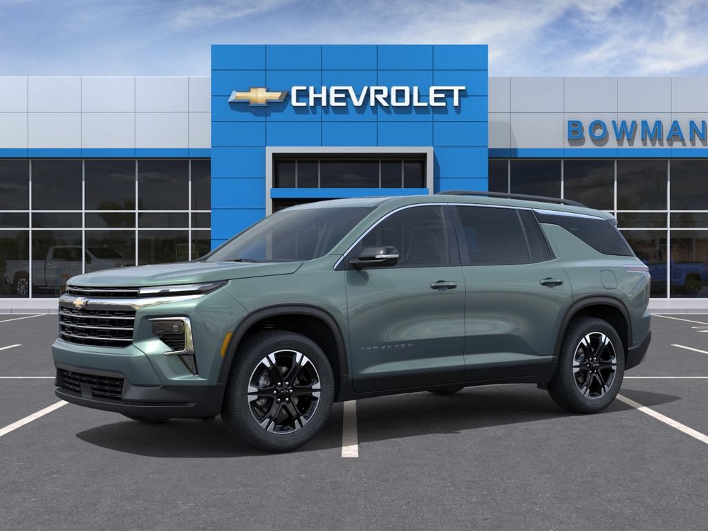 New 2027 Chevrolet Traverse LT AWD/4WD image 2