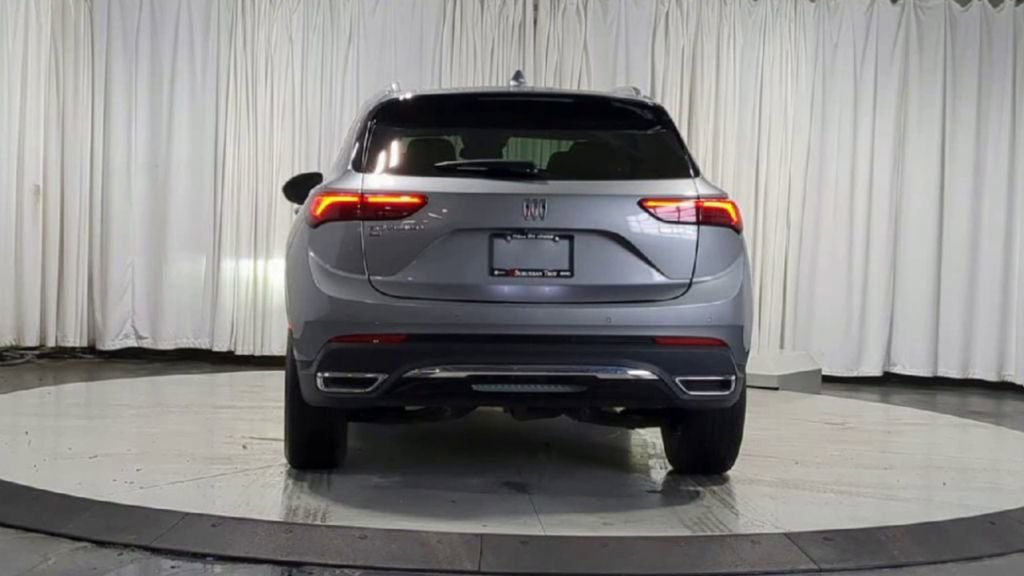 Used 2024 Buick Envision Preferred AWD/4WD image 9