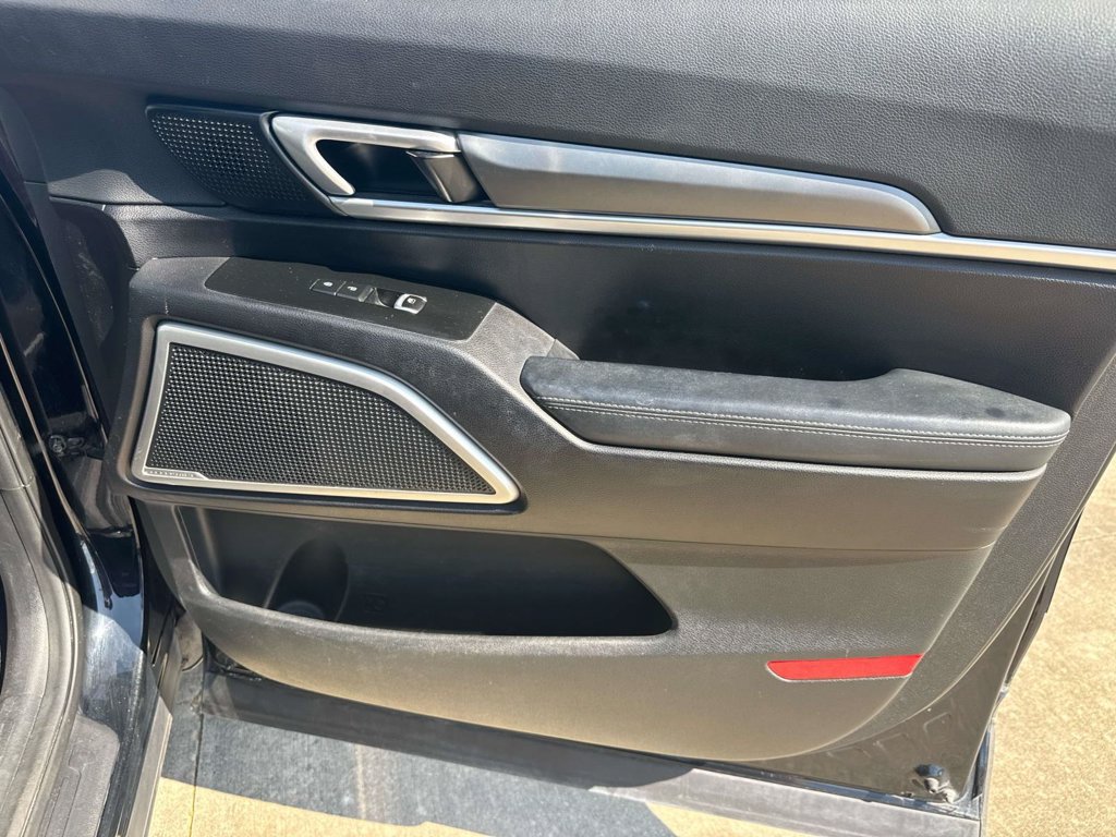 Used 2020 Kia Telluride LX AWD/4WD image 19