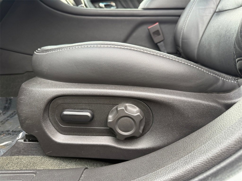 Used 2014 Ford Taurus SEL w/ Equipment Group 201A image 10