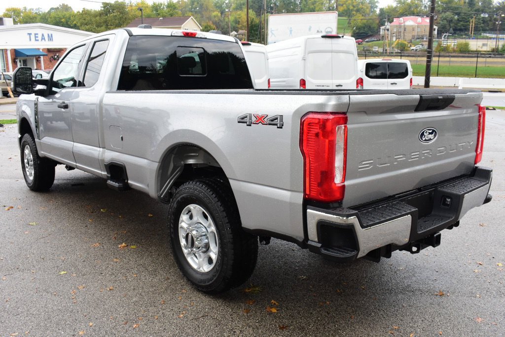 New 2027 Ford F250 XLT AWD/4WD image 4