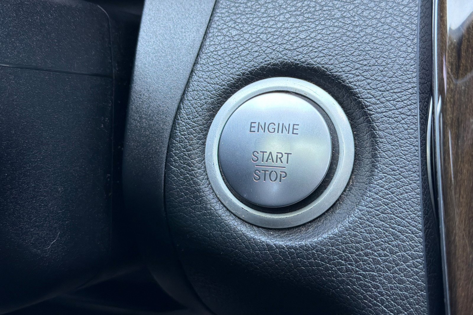 Certified 2018 Mercedes-Benz C 300 Sedan image 24