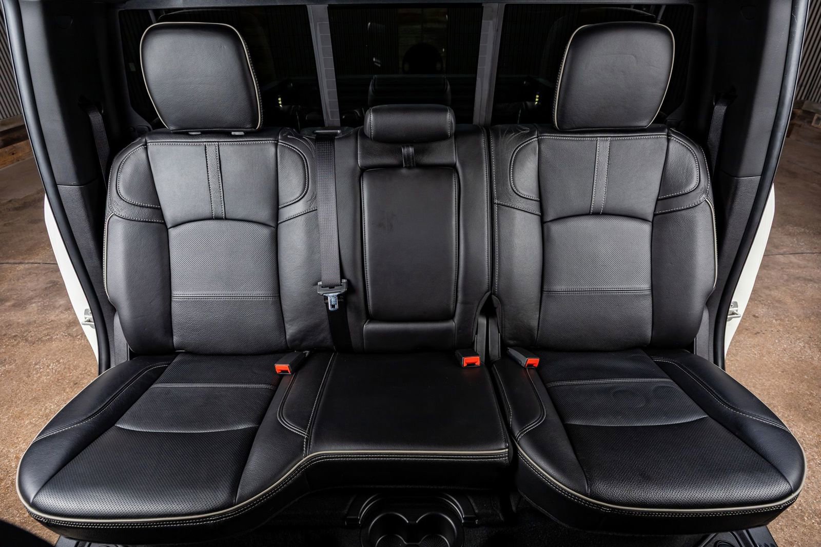 Used 2024 RAM 2500 Limited image 33