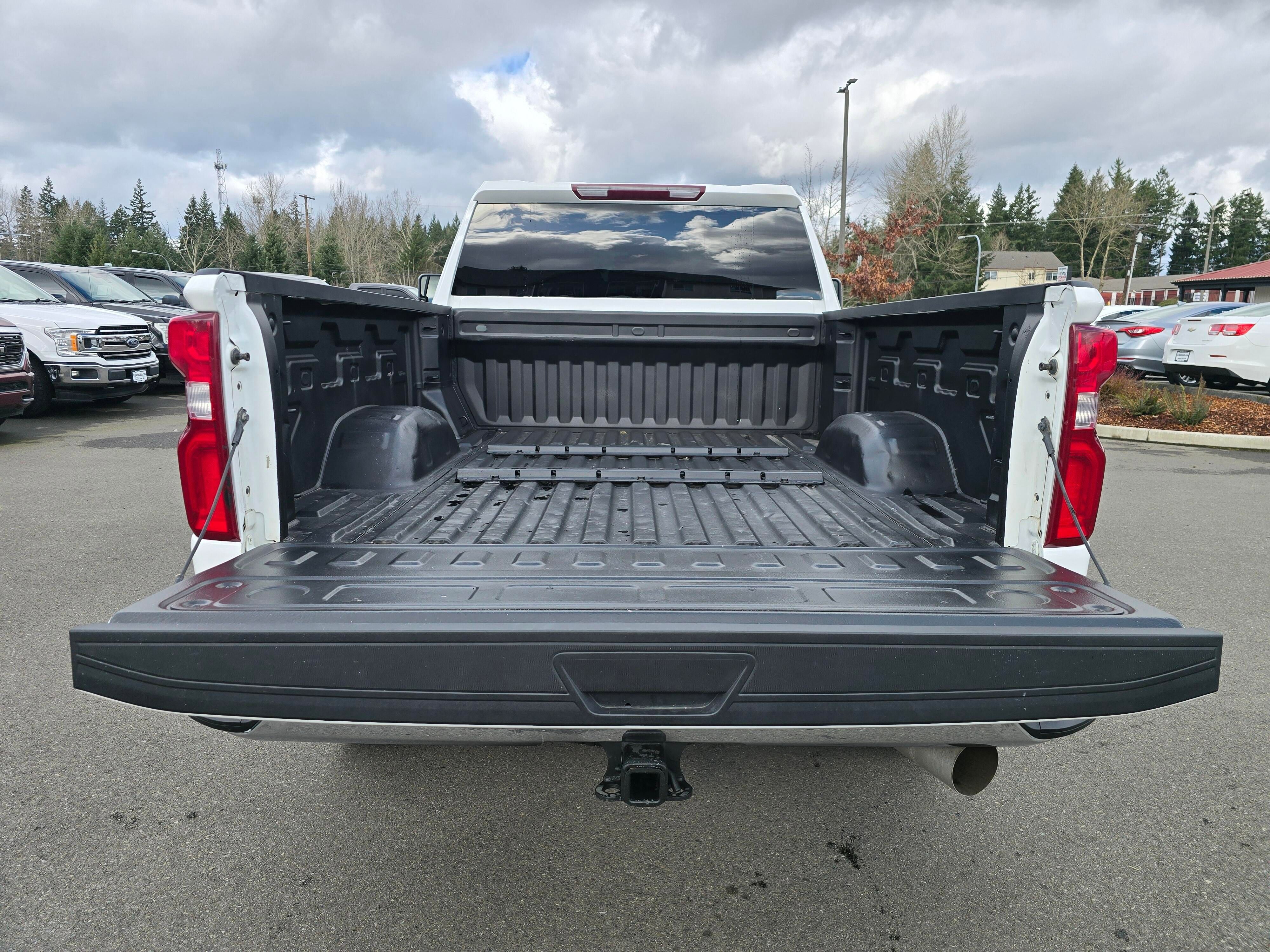 Used 2022 Chevrolet Silverado 3500 LTZ AWD/4WD image 11