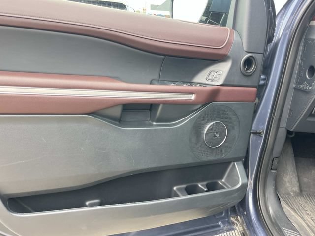 Used 2023 Ford Expedition Limited RWD image 34
