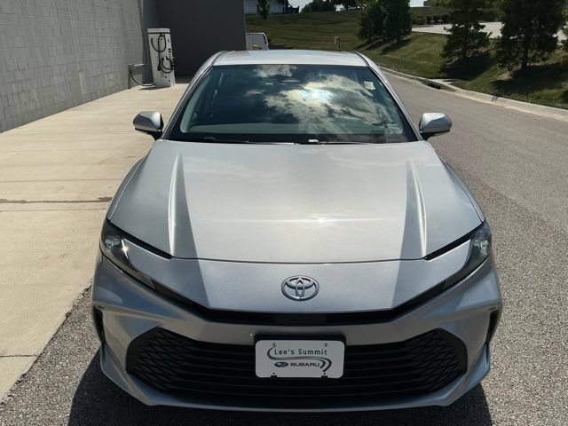 Used 2025 Toyota Camry LE FWD image 8
